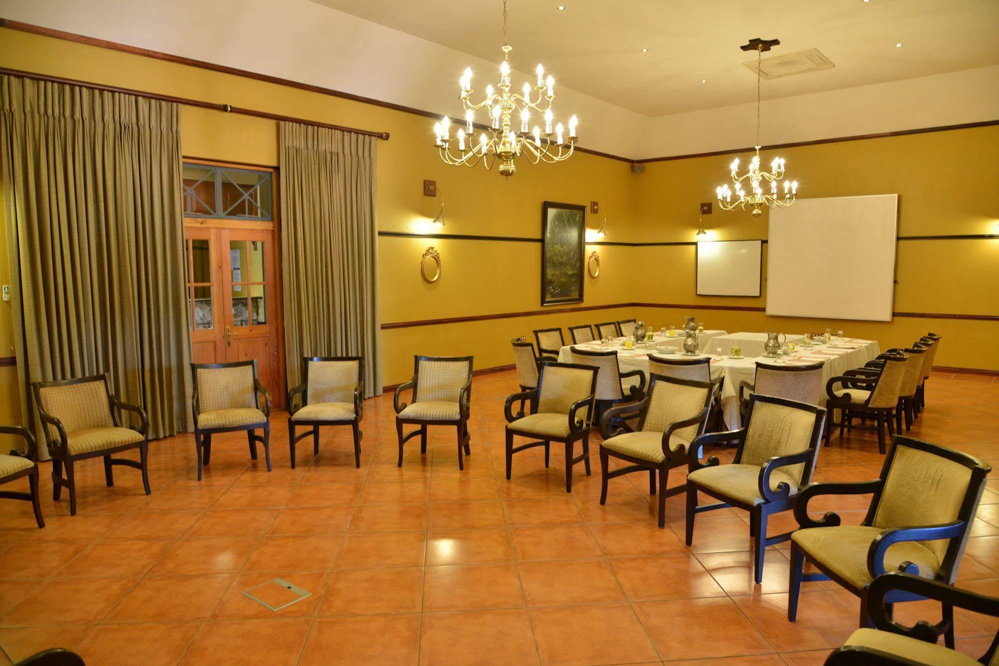 De Hoek Country Hotel Magaliesburg Ngoại thất bức ảnh